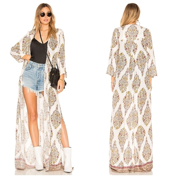 SMYM Karmyn Cape Flower size M NWT - Picture 1 of 8